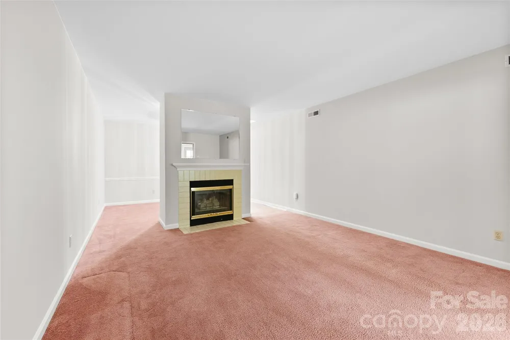 4102 Dominic Lane Asheville, NC 28805