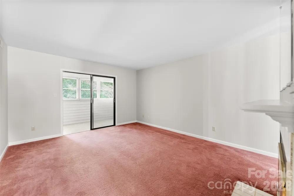 4102 Dominic Lane Asheville, NC 28805