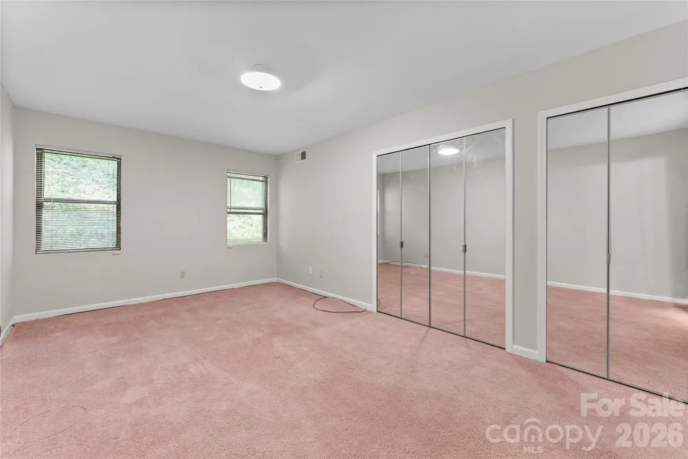 4102 Dominic Lane Asheville, NC 28805
