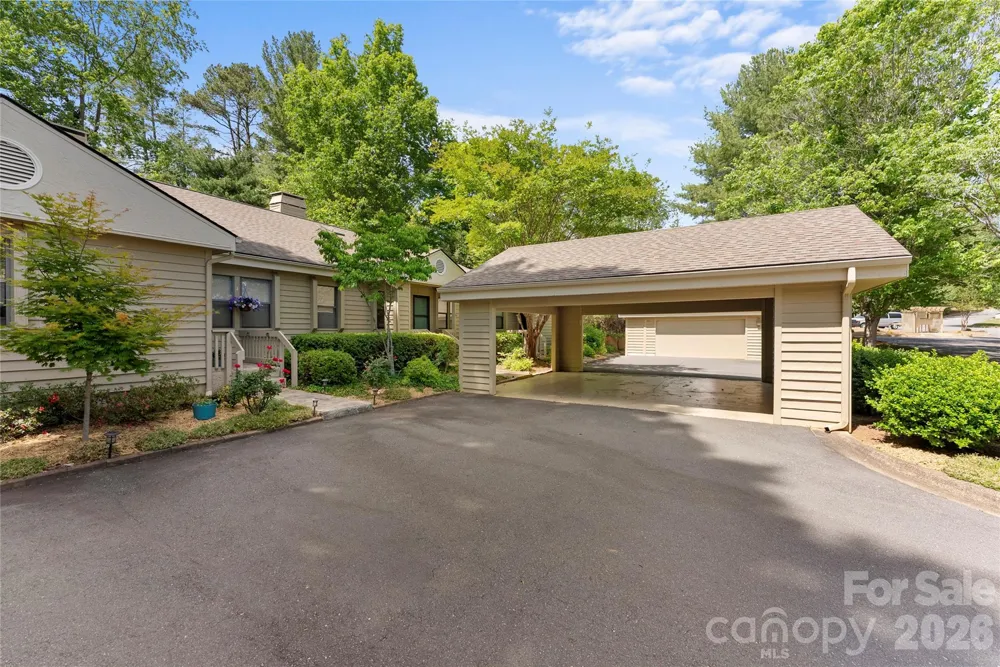 4102 Dominic Lane Asheville, NC 28805