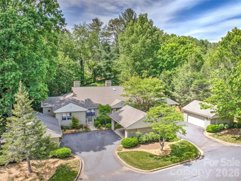 4102 Dominic Lane Asheville, NC 28805
