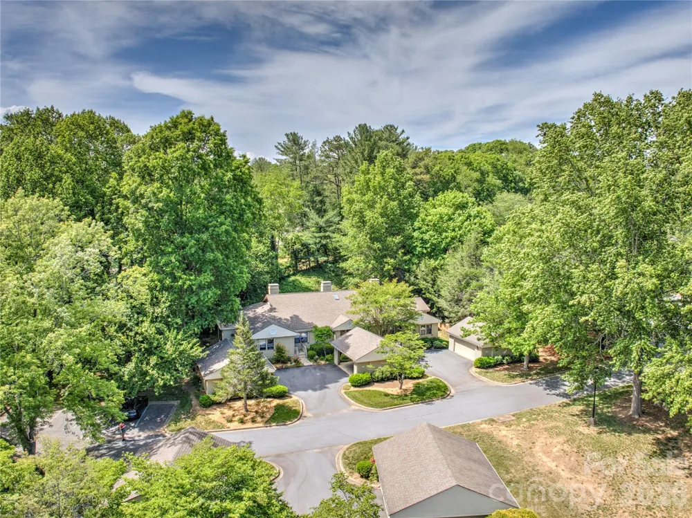 4102 Dominic Lane Asheville, NC 28805