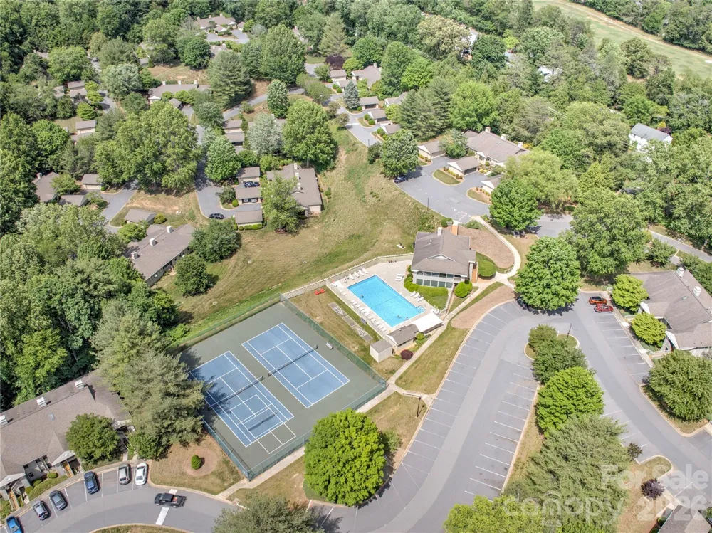 4102 Dominic Lane Asheville, NC 28805