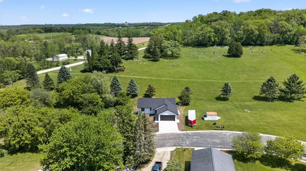 416 Parkside Drive SE Preston, MN 55965
