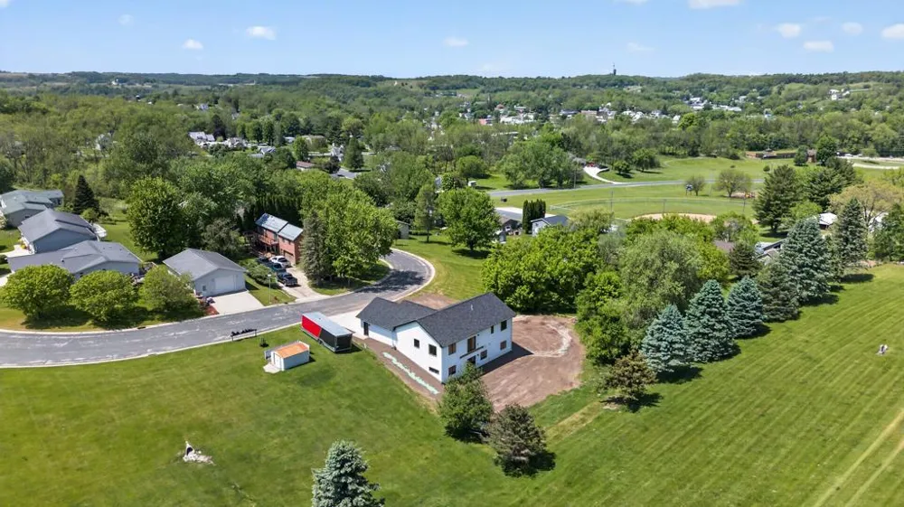 416 Parkside Drive SE Preston, MN 55965