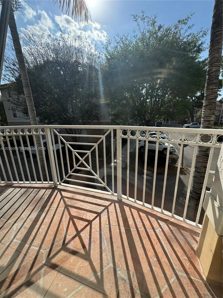 8936 W Flagler St #201 Miami, FL 33174