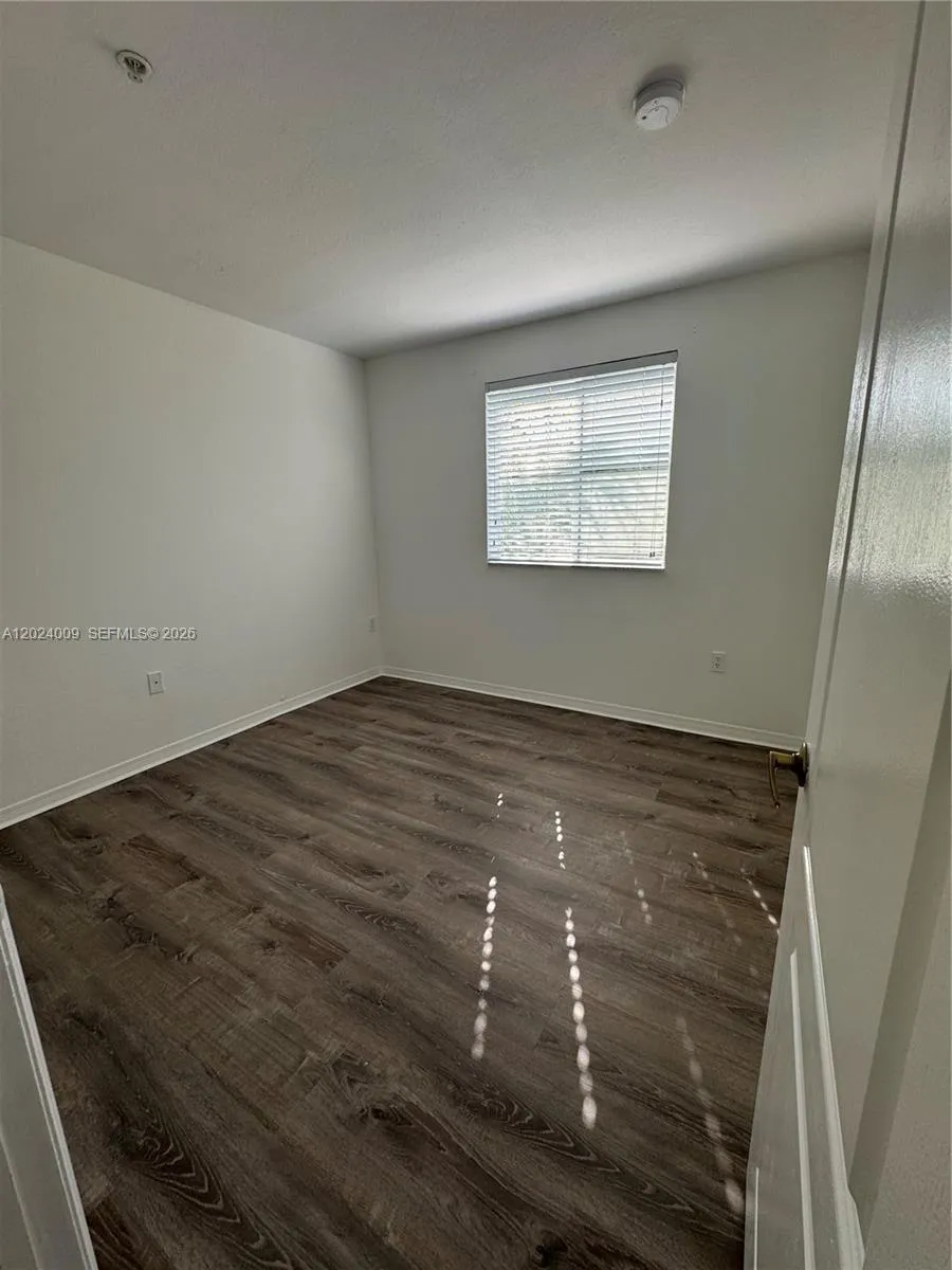 8936 W Flagler St #201 Miami, FL 33174
