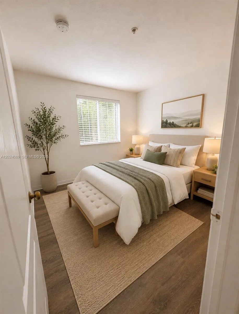 8936 W Flagler St #201 Miami, FL 33174