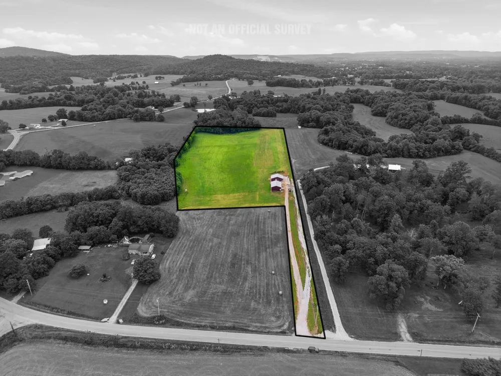 1050 Franks Ferry Rd Sparta, TN 38583