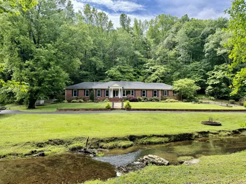 230 Raven Bluff Rd