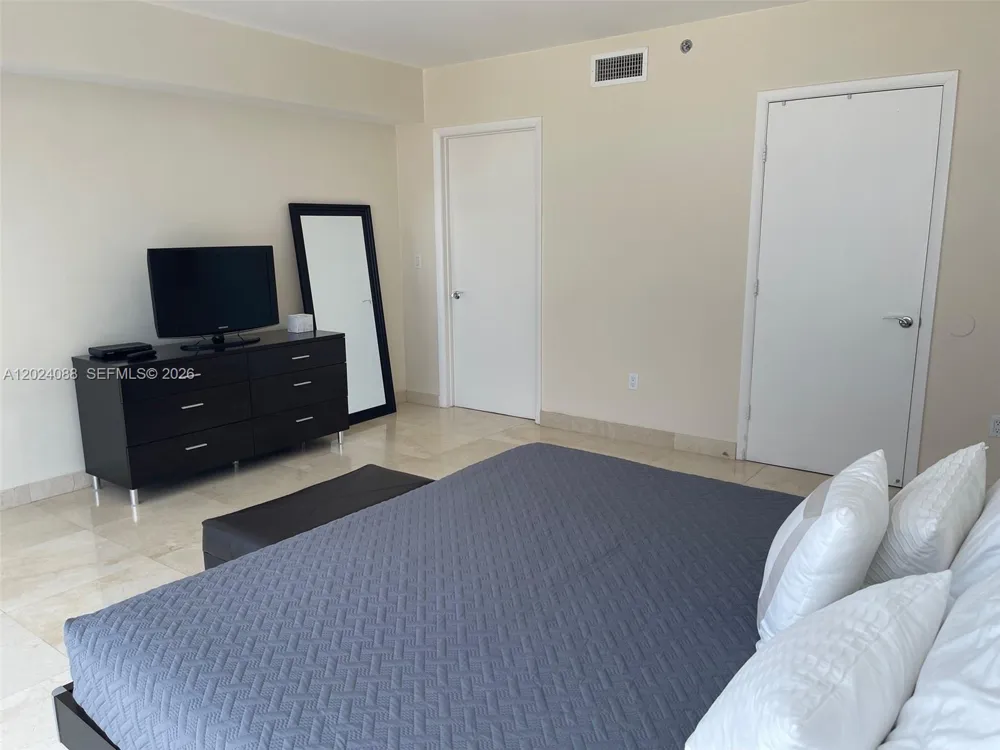 1830 S Ocean Dr #3407 Hallandale Beach, FL 33009
