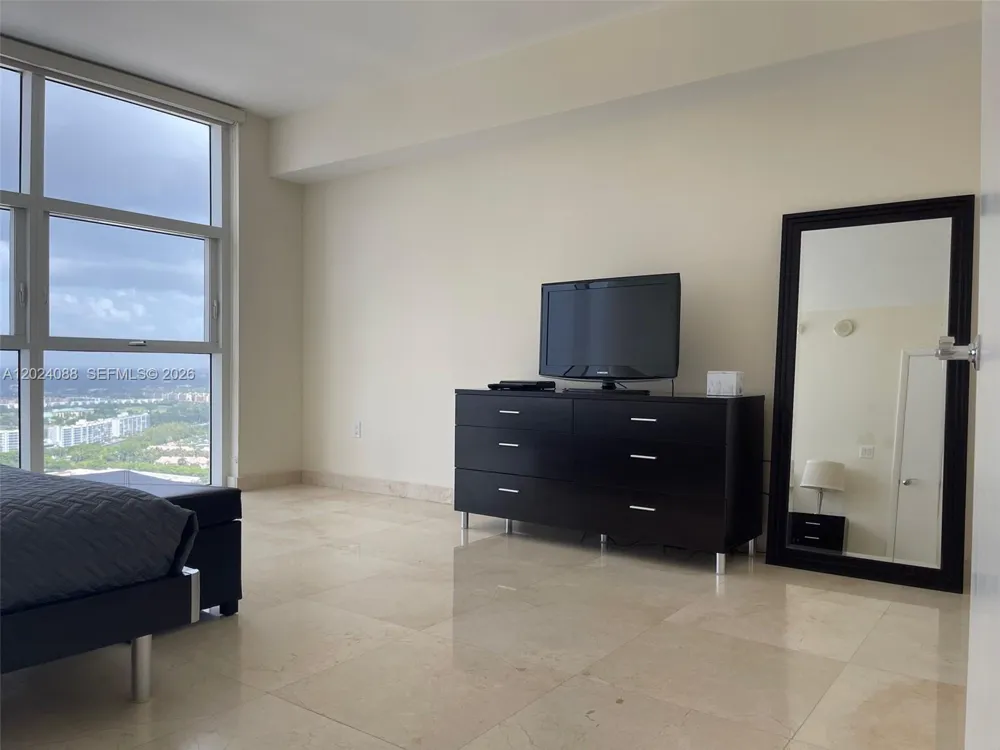 1830 S Ocean Dr #3407 Hallandale Beach, FL 33009