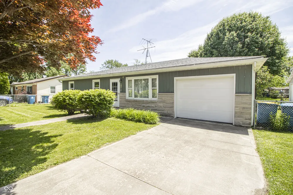 513 E Howard Avenue Arcadia, IN 46030