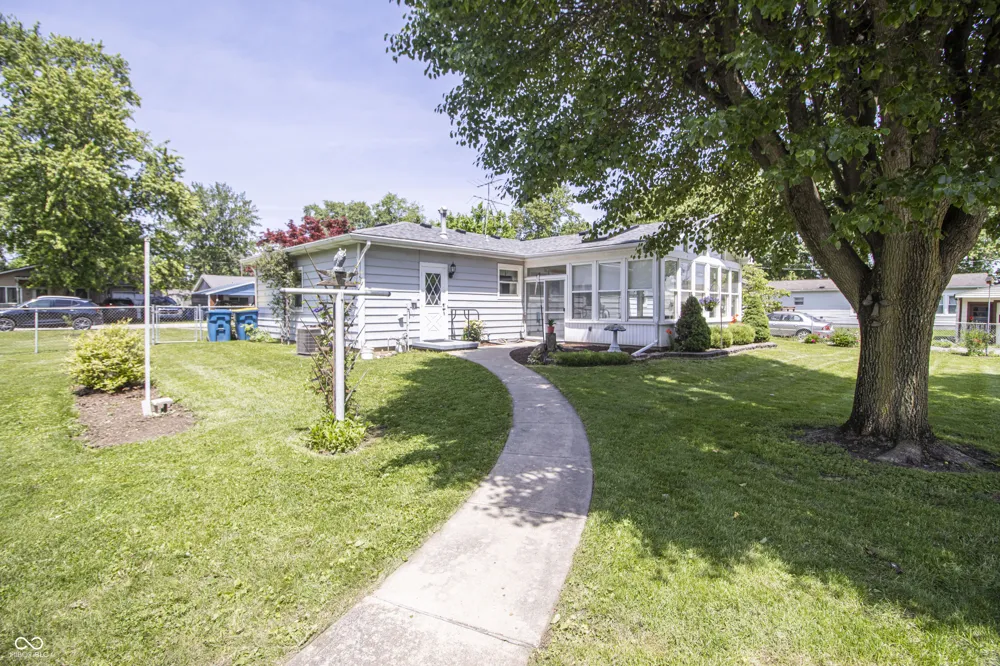 513 E Howard Avenue Arcadia, IN 46030