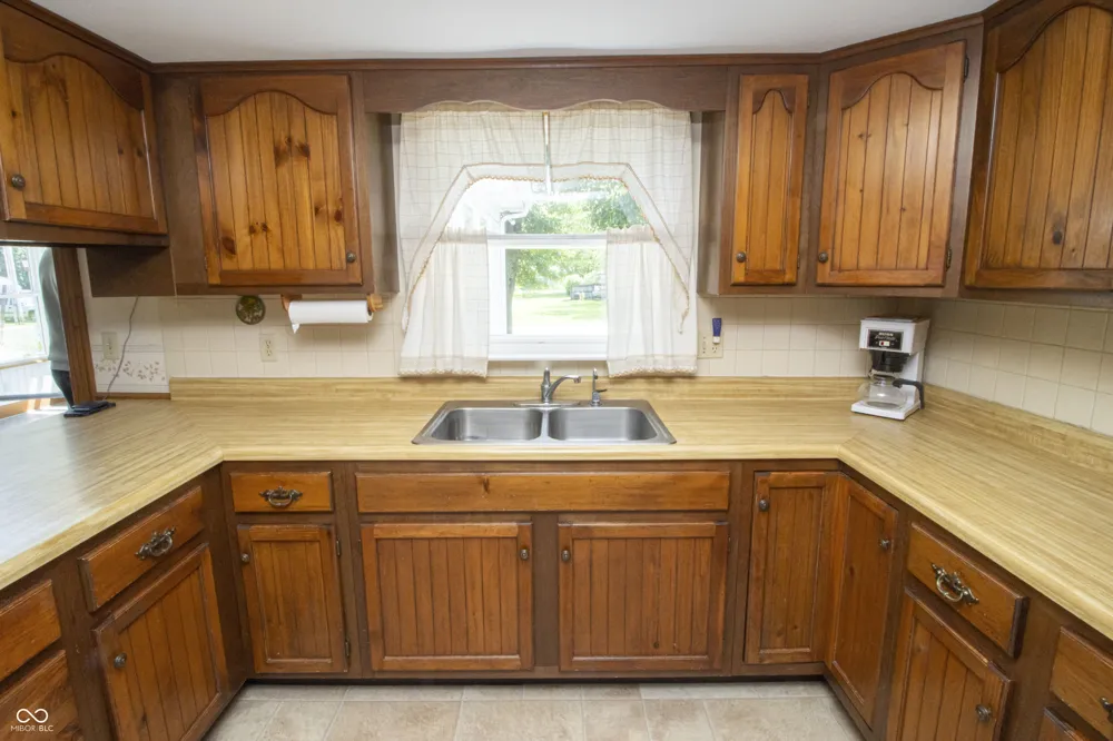 513 E Howard Avenue Arcadia, IN 46030