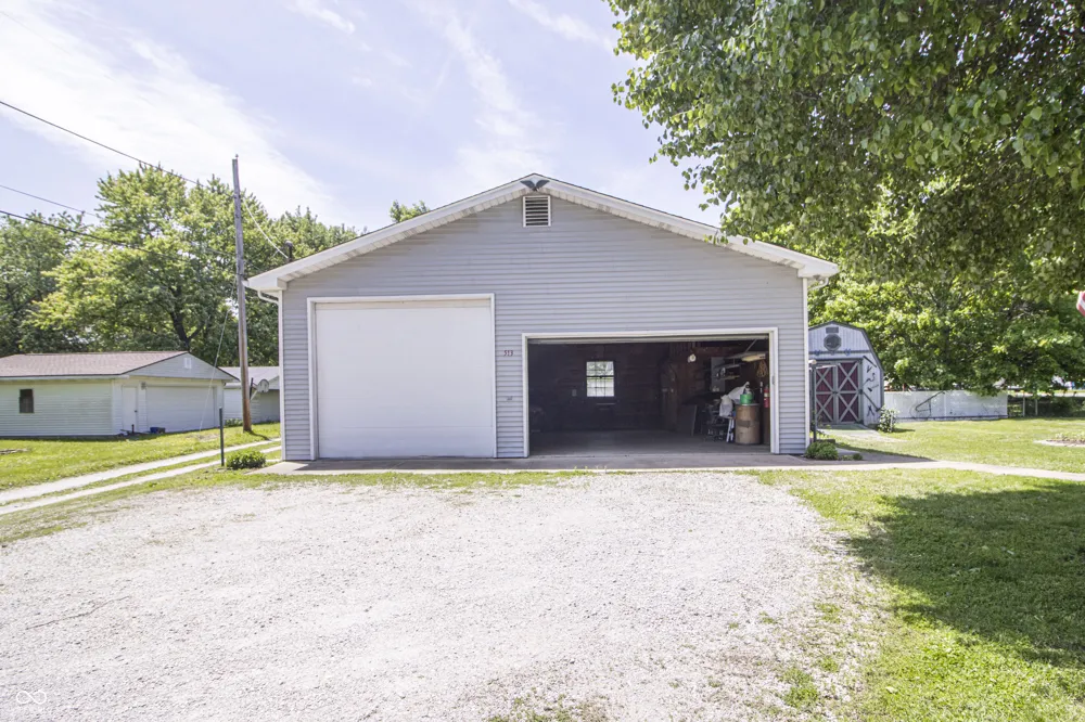 513 E Howard Avenue Arcadia, IN 46030