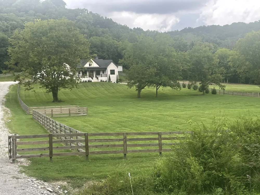 6822 Arno Allisona Rd College Grove, TN 37046