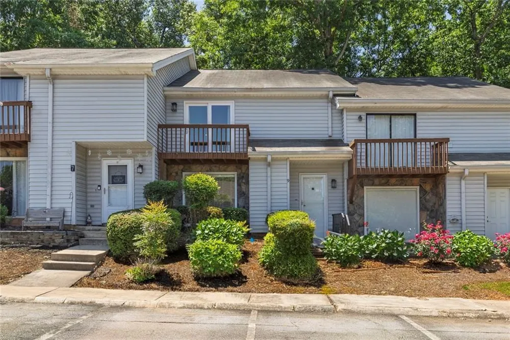 9 Fairway Drive NW Kennesaw, GA 30144