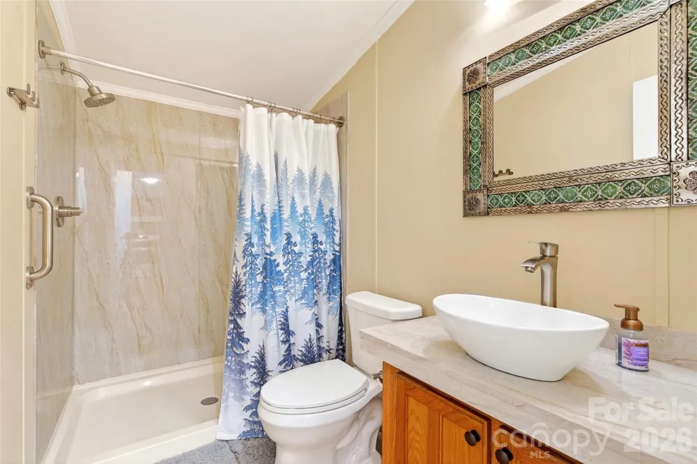 298 Wolf Crossing Bakersville, NC 28705