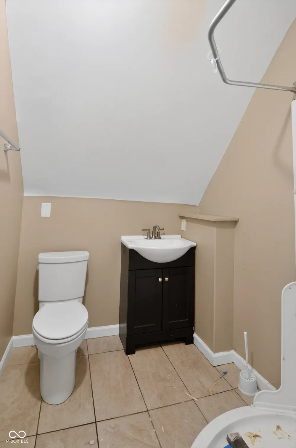 91 4th Avenue Beech Grove, IN 46107