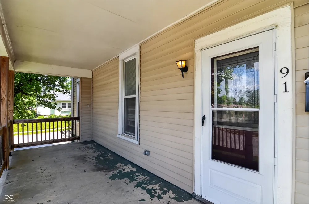 91 4th Avenue Beech Grove, IN 46107