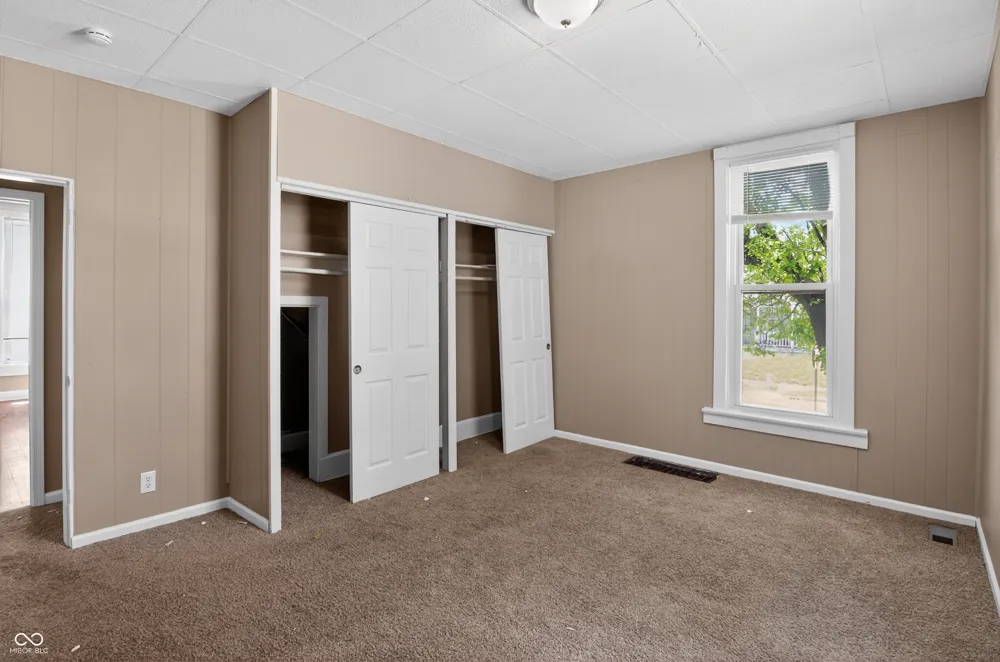 91 4th Avenue Beech Grove, IN 46107