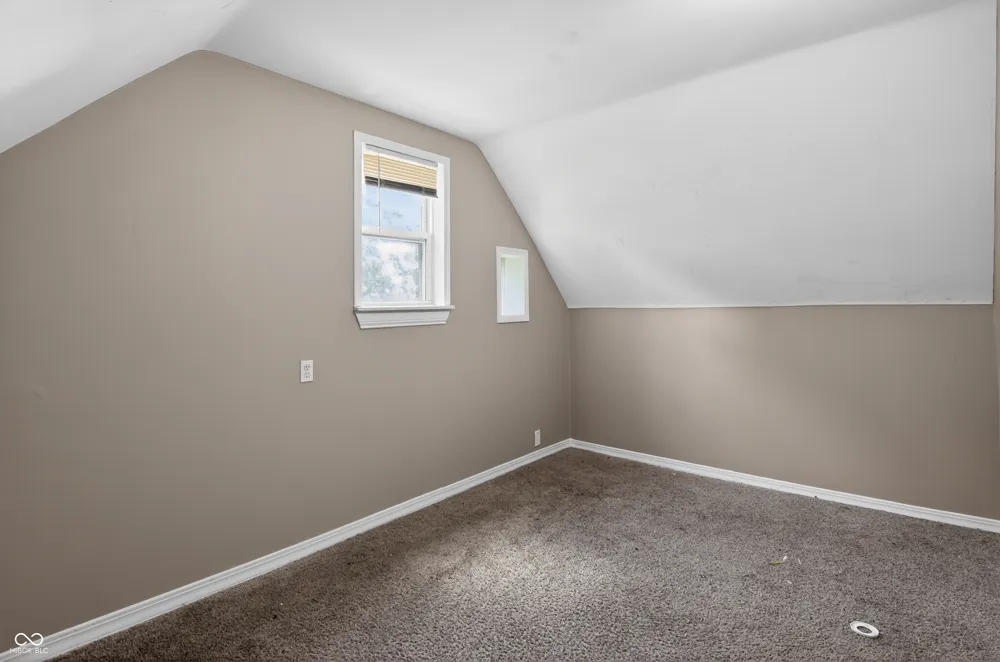 91 4th Avenue Beech Grove, IN 46107