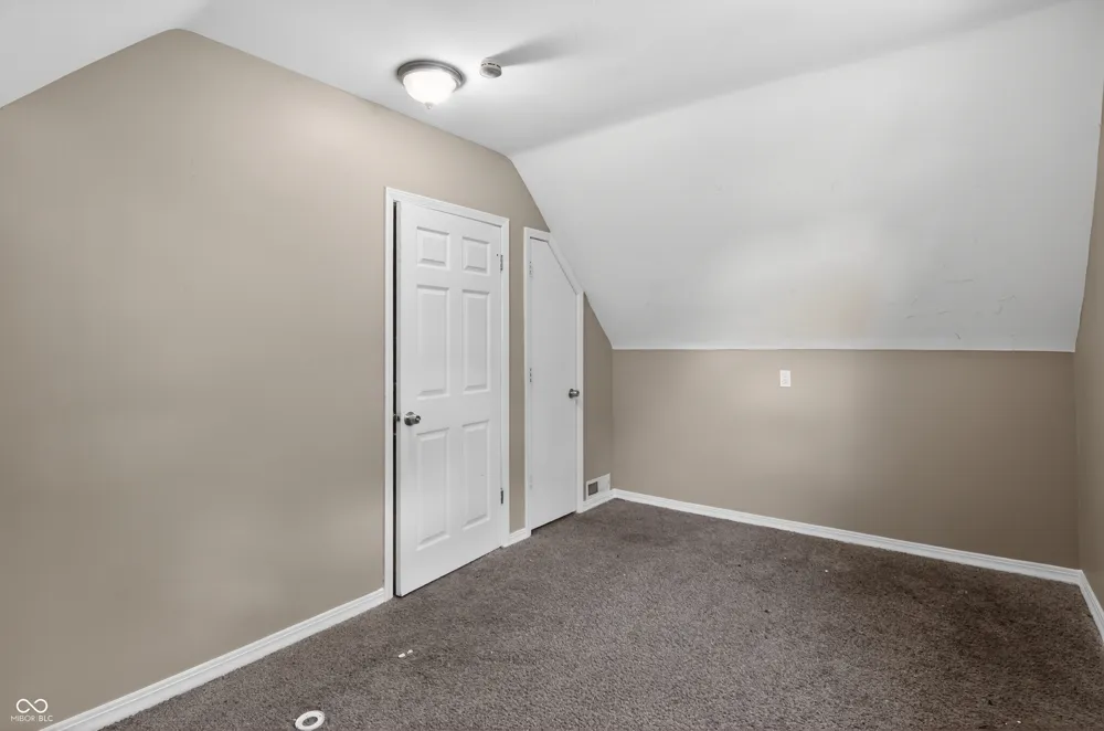 91 4th Avenue Beech Grove, IN 46107