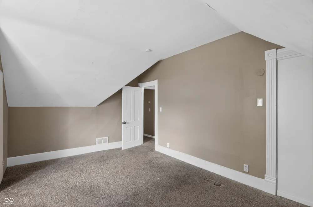 91 4th Avenue Beech Grove, IN 46107