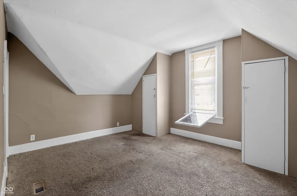 91 4th Avenue Beech Grove, IN 46107