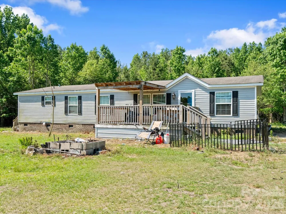 292 Longhorn Lane Cheraw, SC 29520
