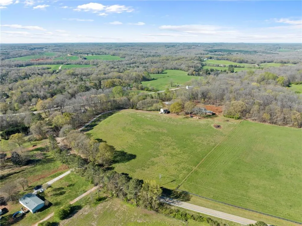 95 farmers academy Road Martin, GA 30557