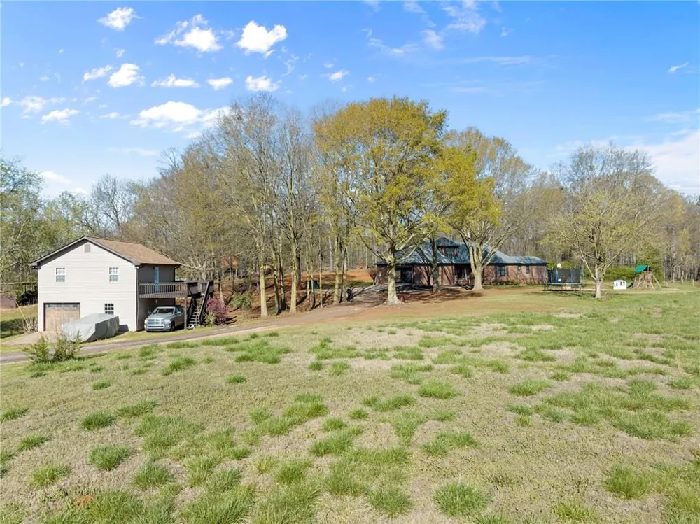 95 farmers academy Road Martin, GA 30557