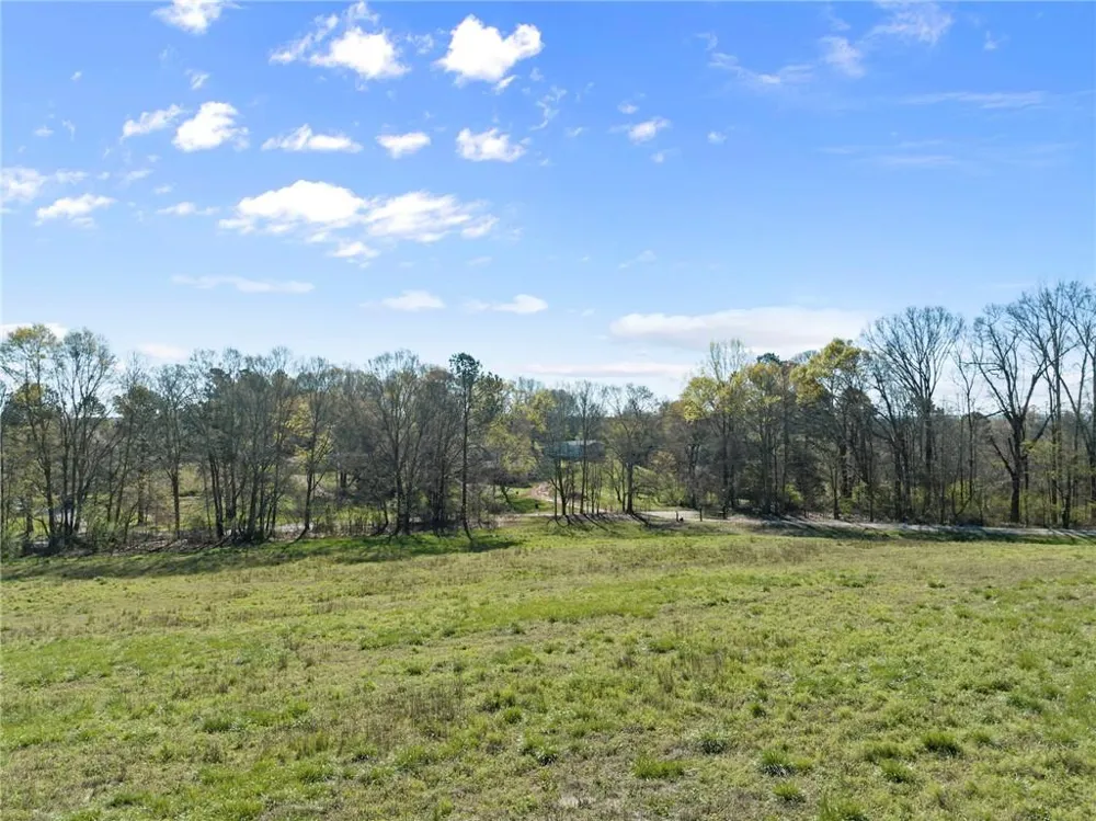 95 farmers academy Road Martin, GA 30557