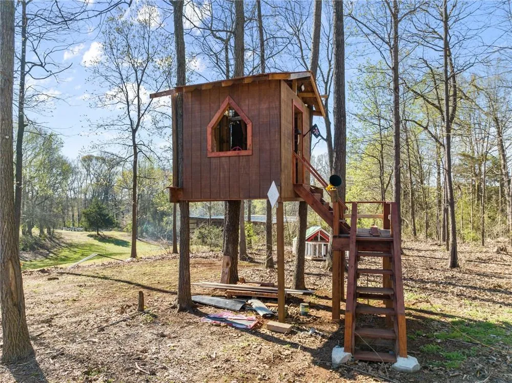 95 farmers academy Road Martin, GA 30557