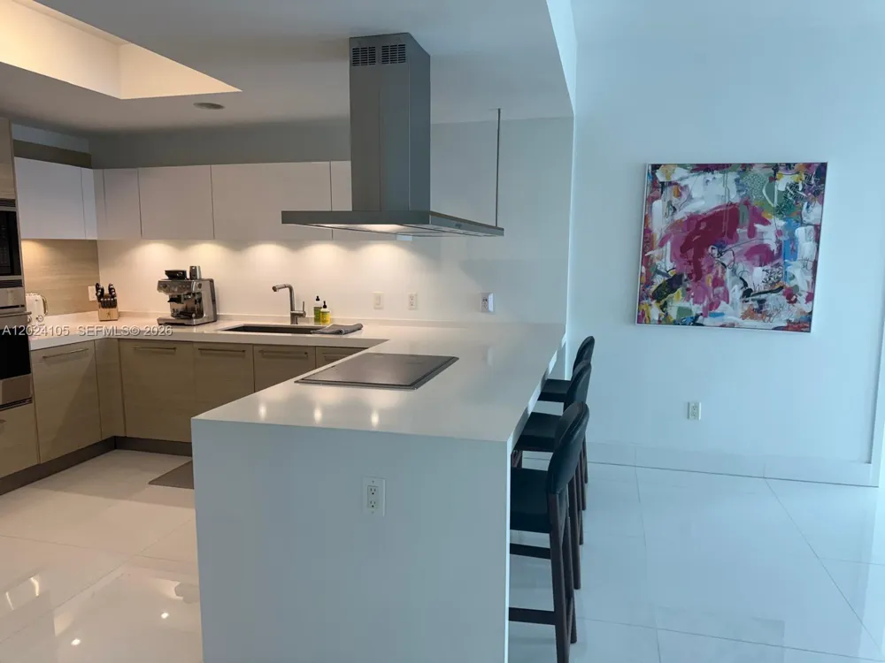 17301 Biscayne Blvd #2305 North Miami Beach, FL 33160