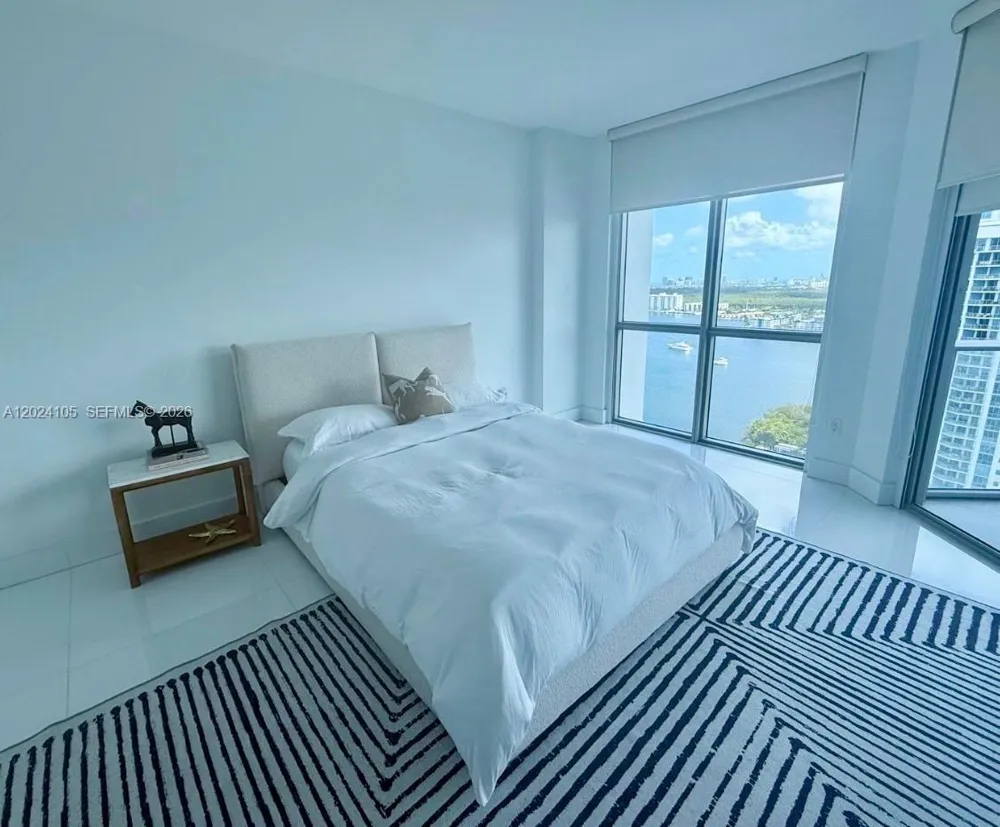 17301 Biscayne Blvd #2305 North Miami Beach, FL 33160