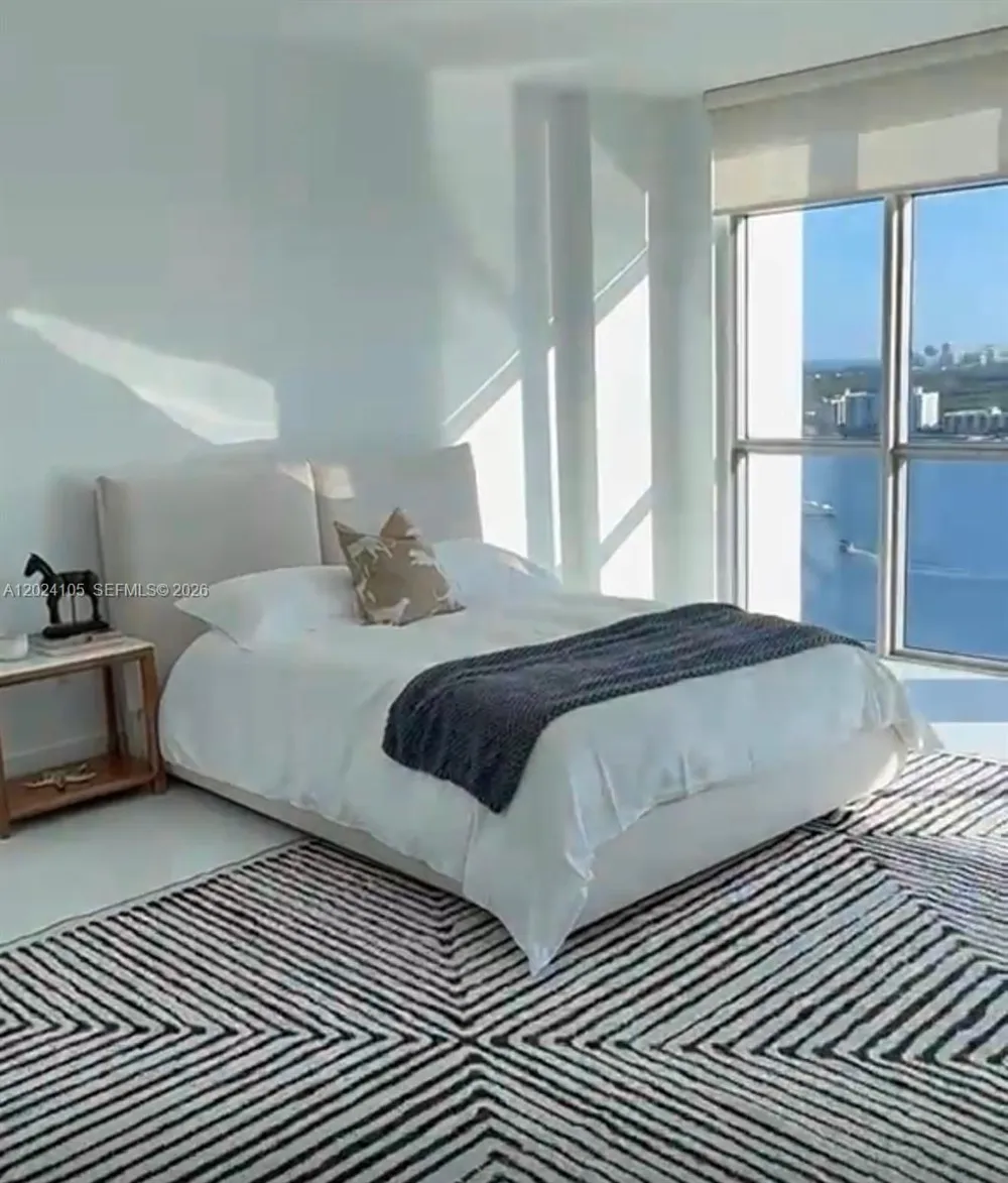 17301 Biscayne Blvd #2305 North Miami Beach, FL 33160