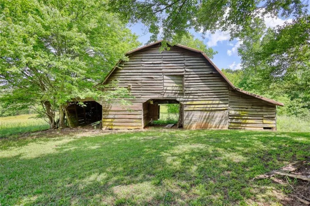 2643 Macedonia Road Franklin, GA 30217