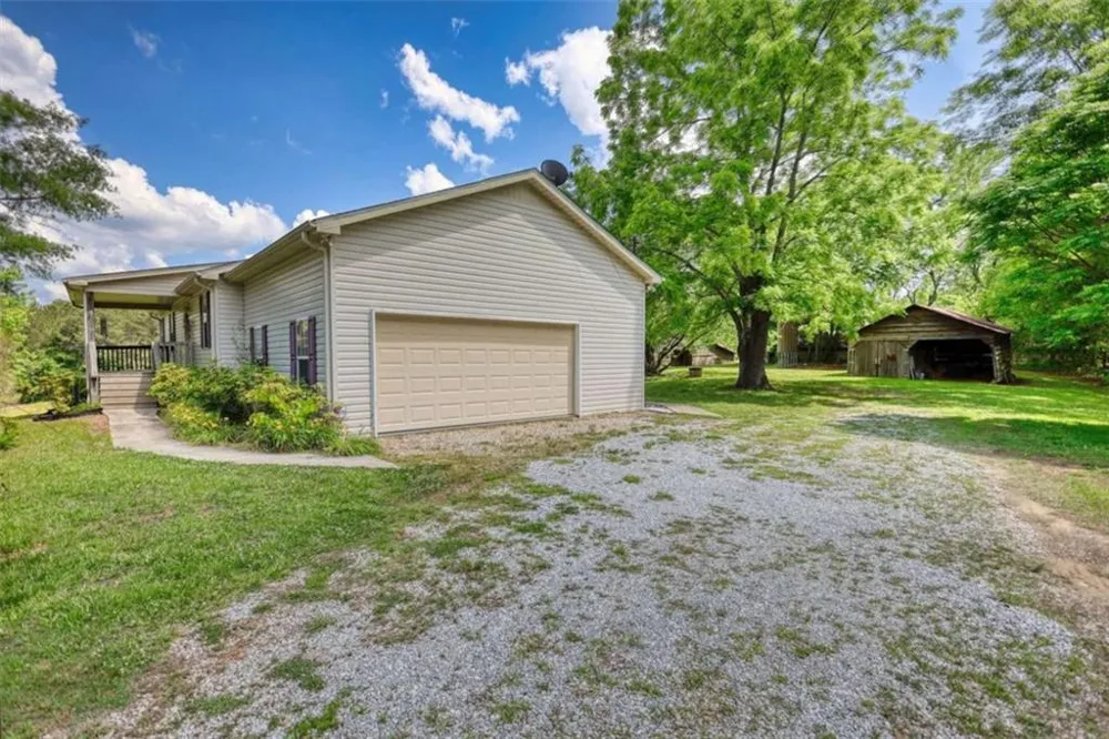2643 Macedonia Road Franklin, GA 30217