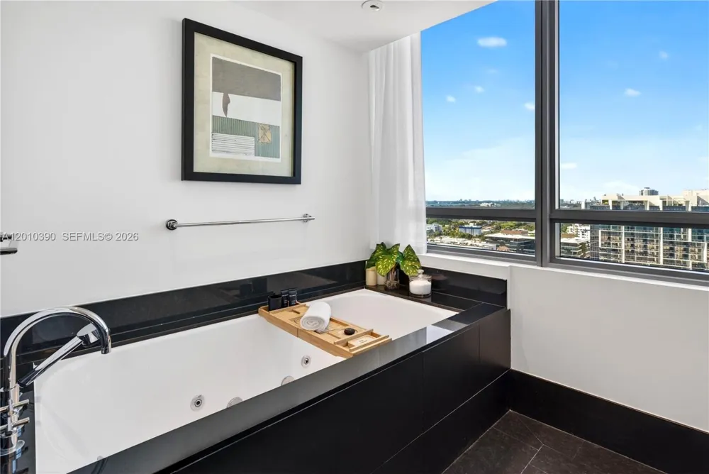 101 20th St #2601 Miami Beach, FL 33139