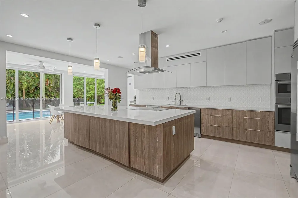 5790 SW 96th St Pinecrest, FL 33156