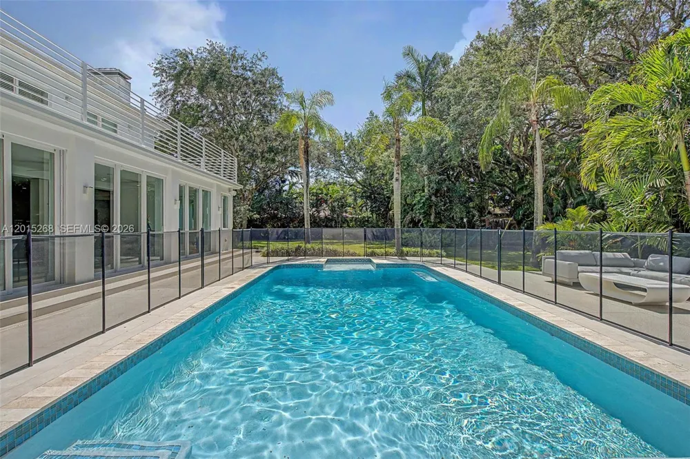 5790 SW 96th St Pinecrest, FL 33156