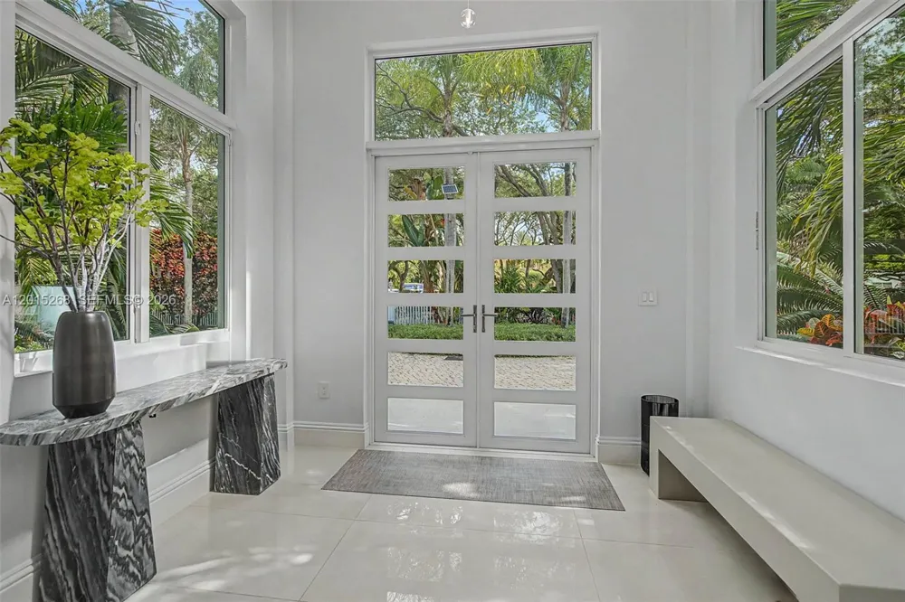 5790 SW 96th St Pinecrest, FL 33156
