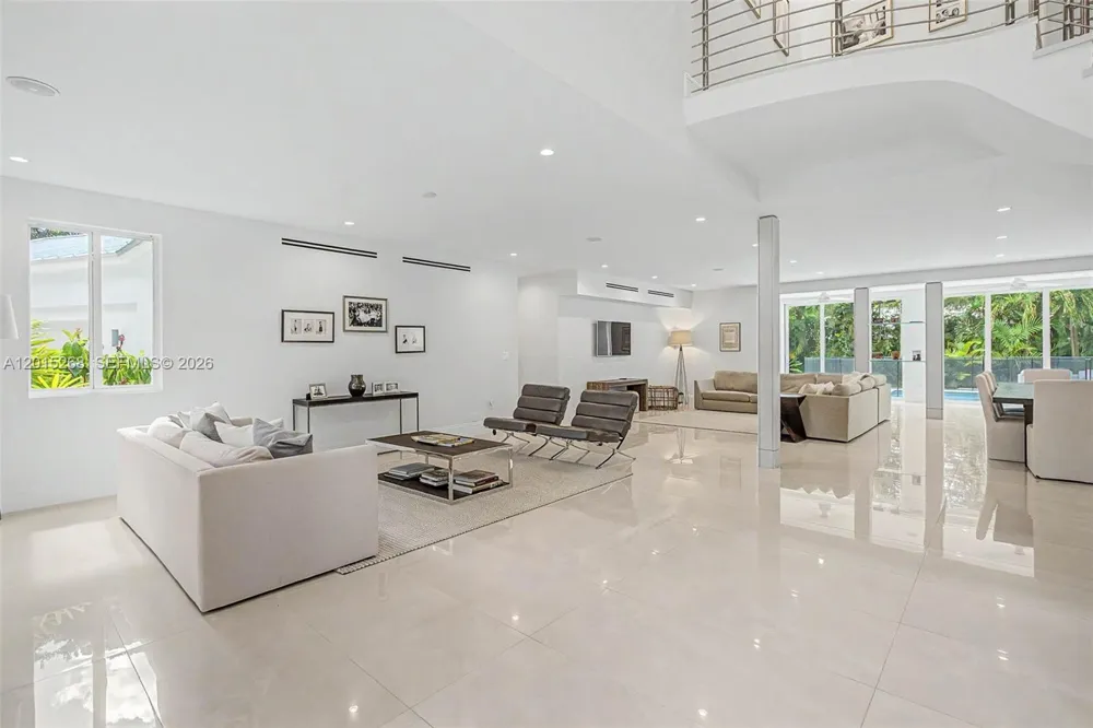 5790 SW 96th St Pinecrest, FL 33156