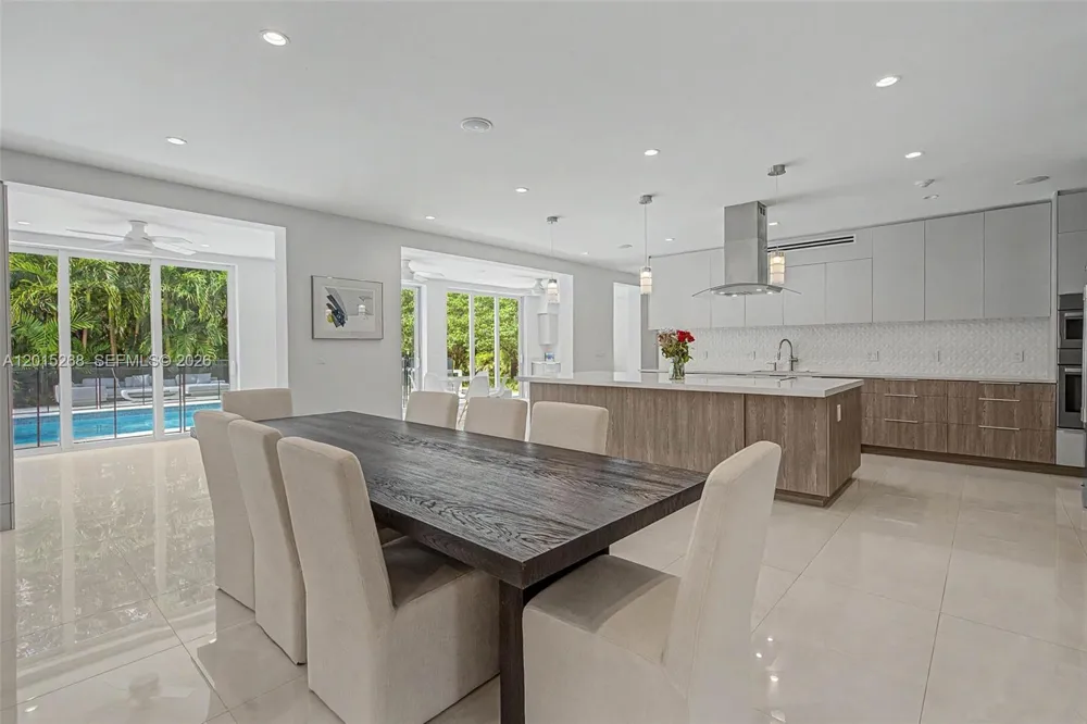5790 SW 96th St Pinecrest, FL 33156