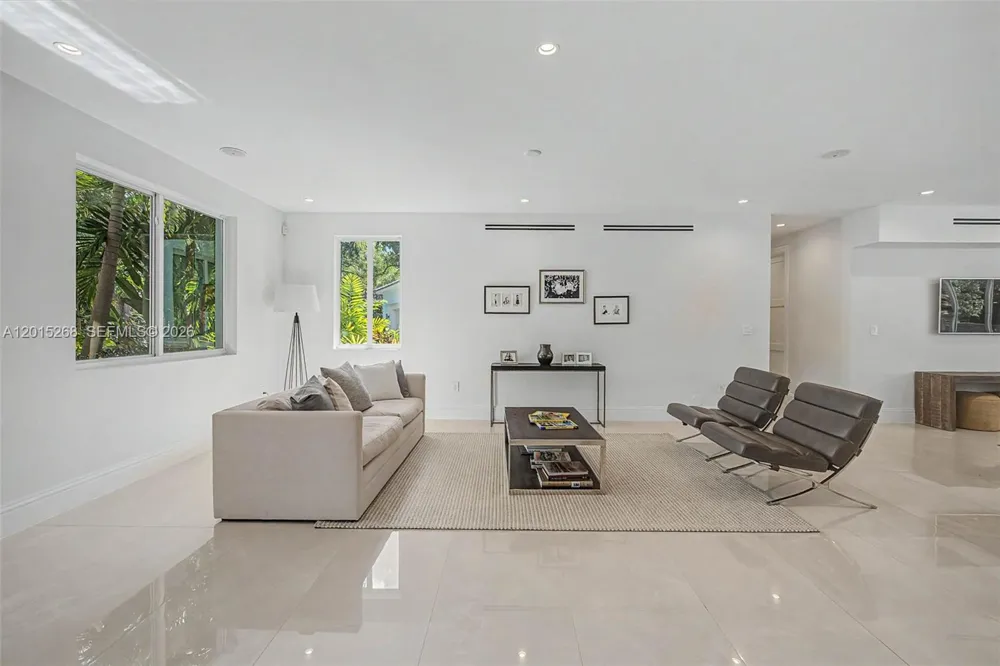 5790 SW 96th St Pinecrest, FL 33156