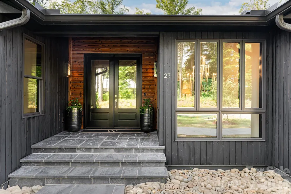 27 Tommy Ray Ridge Weaverville, NC 28787