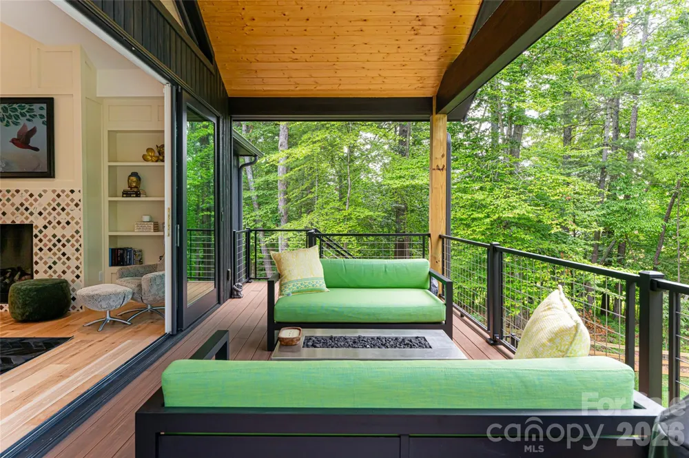27 Tommy Ray Ridge Weaverville, NC 28787