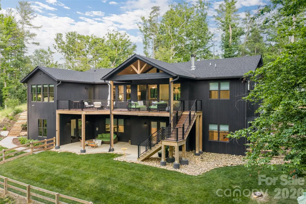 27 Tommy Ray Ridge Weaverville, NC 28787